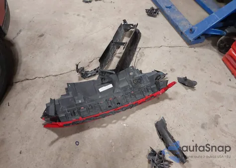 2015 Ford Focus Se z USA, uszkodzony, nr VIN 1FADP3K23FL277168